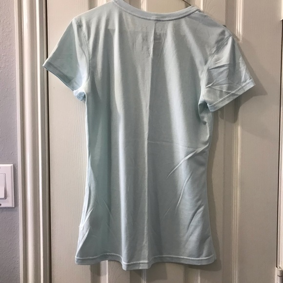 Nike Women’s Dri-Fit top - Picture 3 of 3